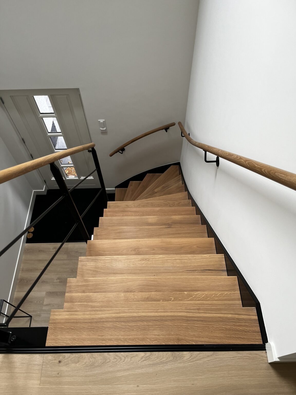 stalen onderkwart trap bovenaanzicht