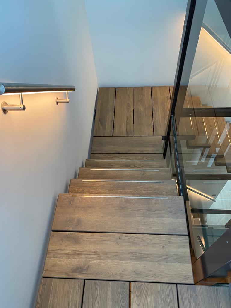 houten traptreden met rvs antislipprofiel