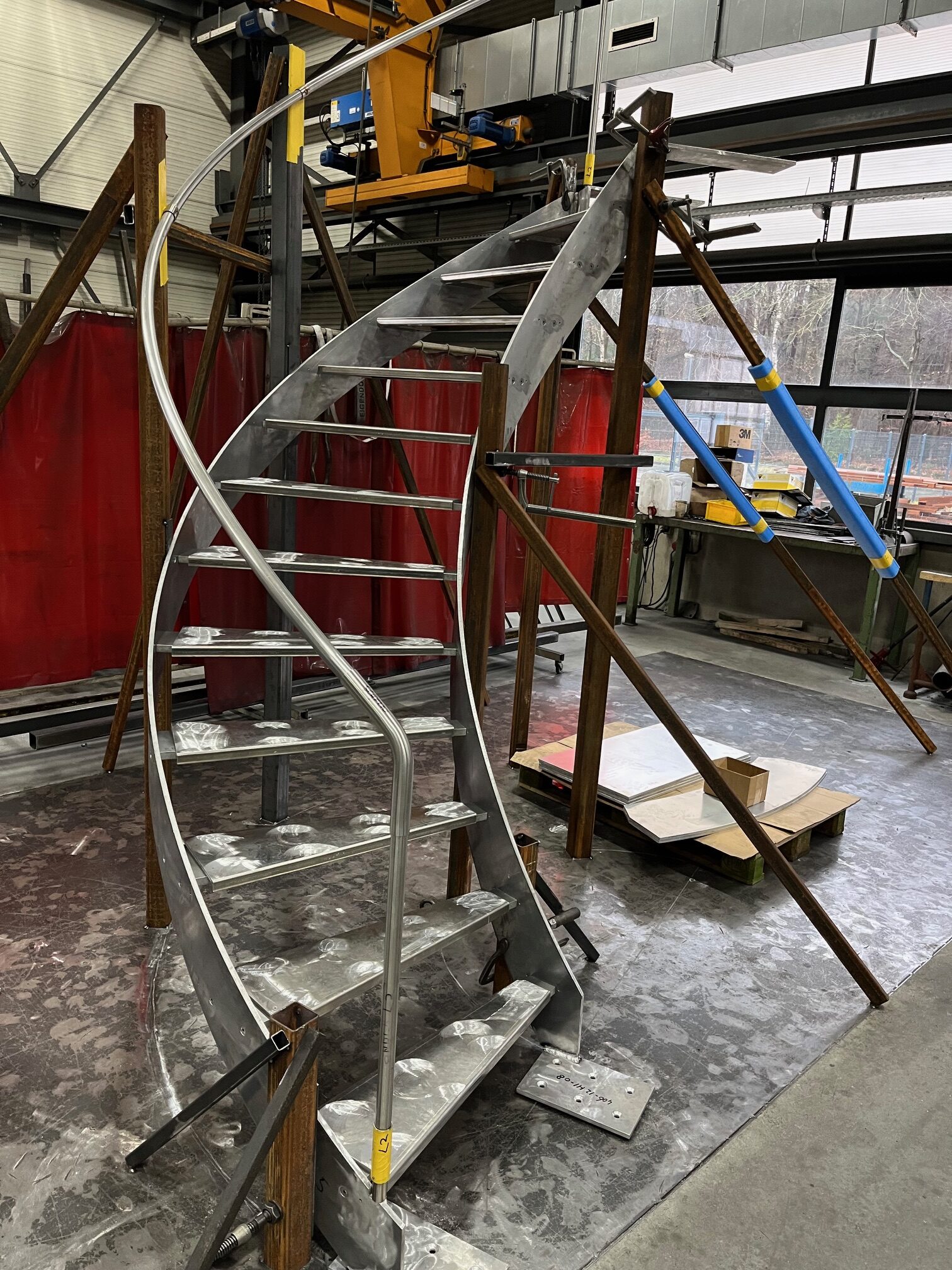 Stalen trap uit eigen fabriek