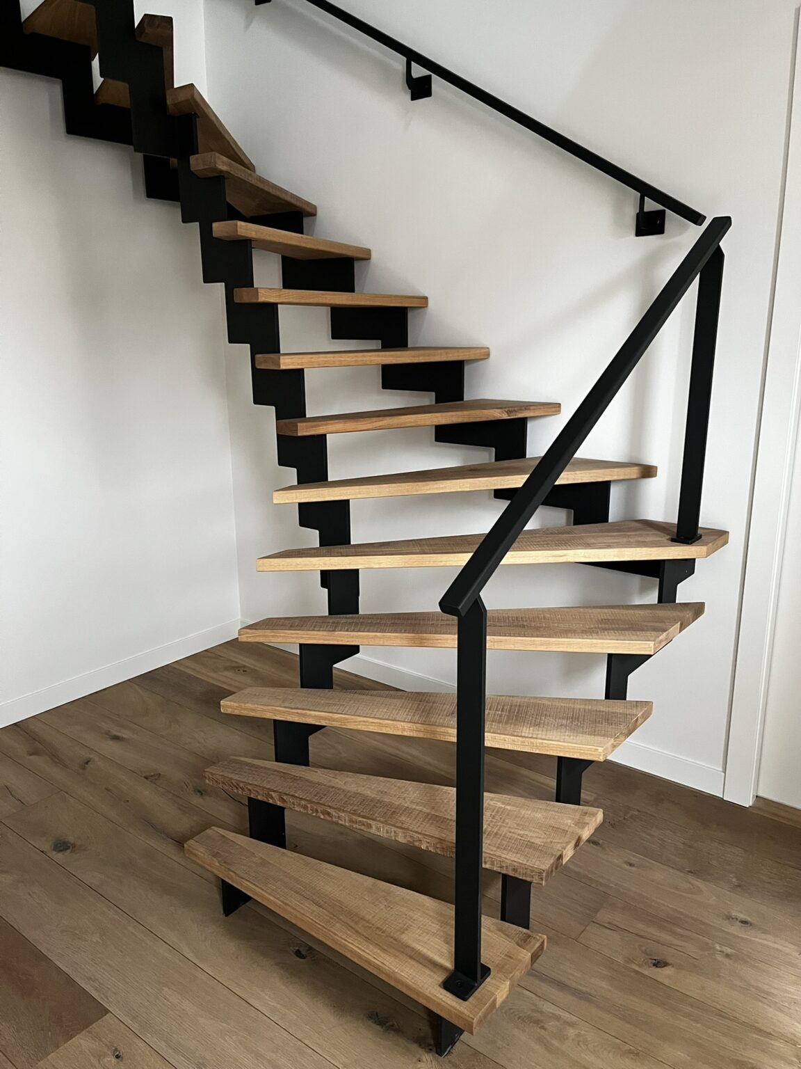 Stalen Halfslagtrap Nieuwleusen